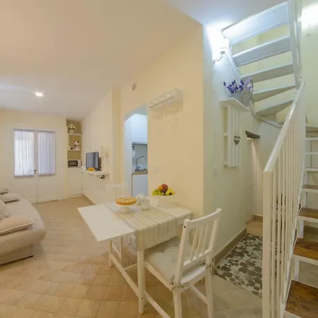 La Nicchia - Serena Tuscany Homes Cortona